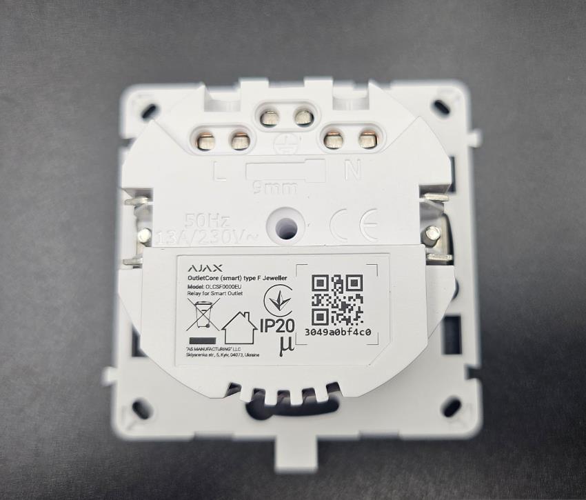 Ajax Outlet Smart Wall Type F